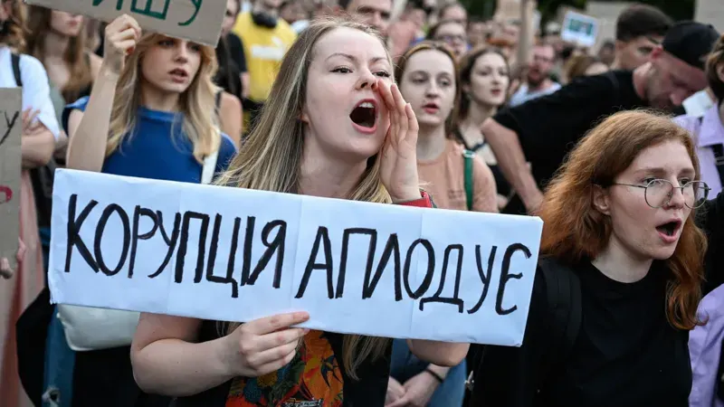 Protests Erupt in Ukraine as Zelensky Signs Anti-Graft Bill